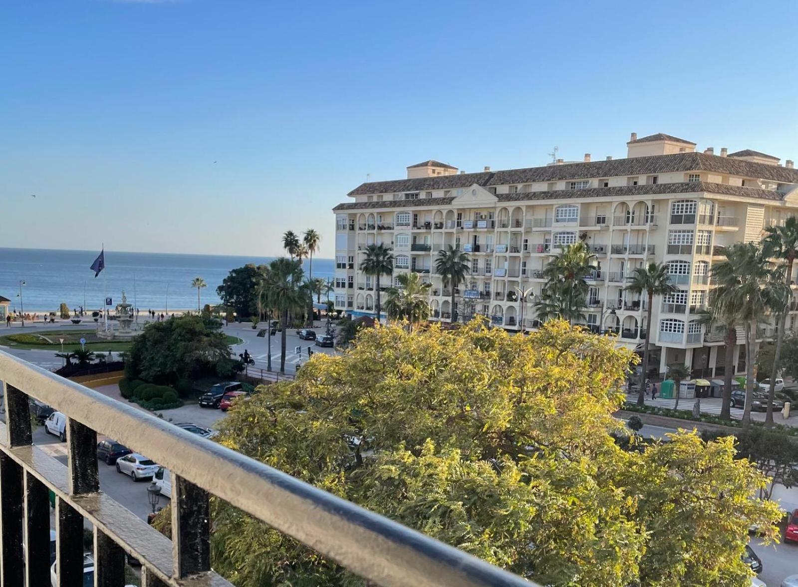 Apartamento Centrico Junto Al Mar Estepona Eksteriør billede