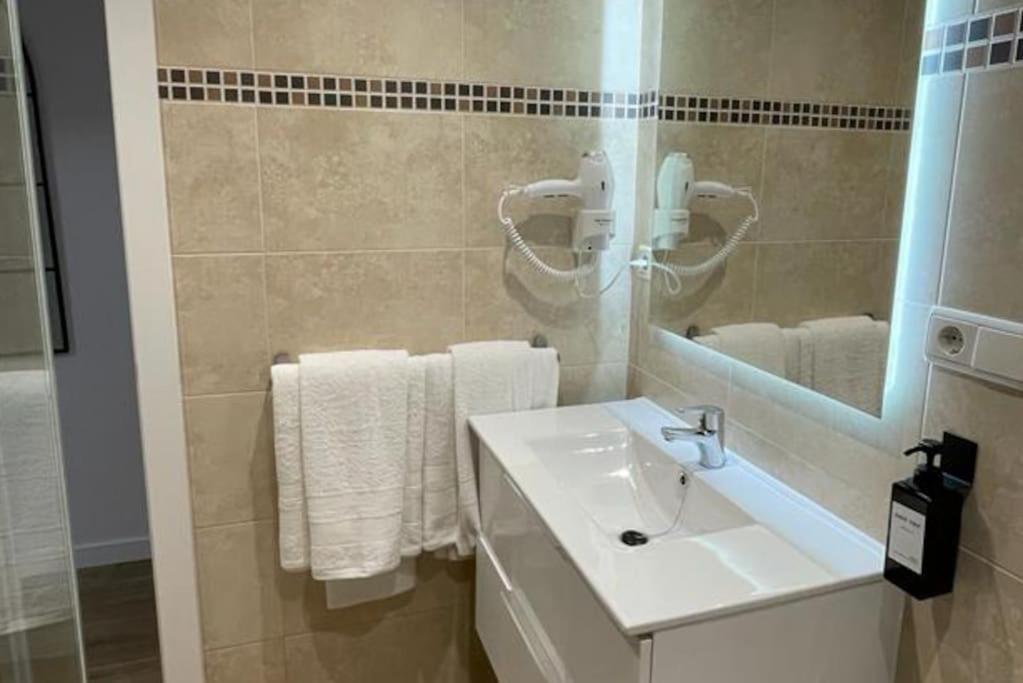 Apartamento Centrico Junto Al Mar Estepona Eksteriør billede
